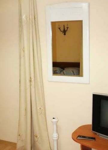 Фото номера Коттедж с 1 спальней Гостиница Guest House Antik г. Солнечногорское 6