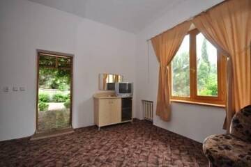Фото номера Семейный люкс Гостевой дом Inn Zolotoj bereg г. Солнечногорское 6